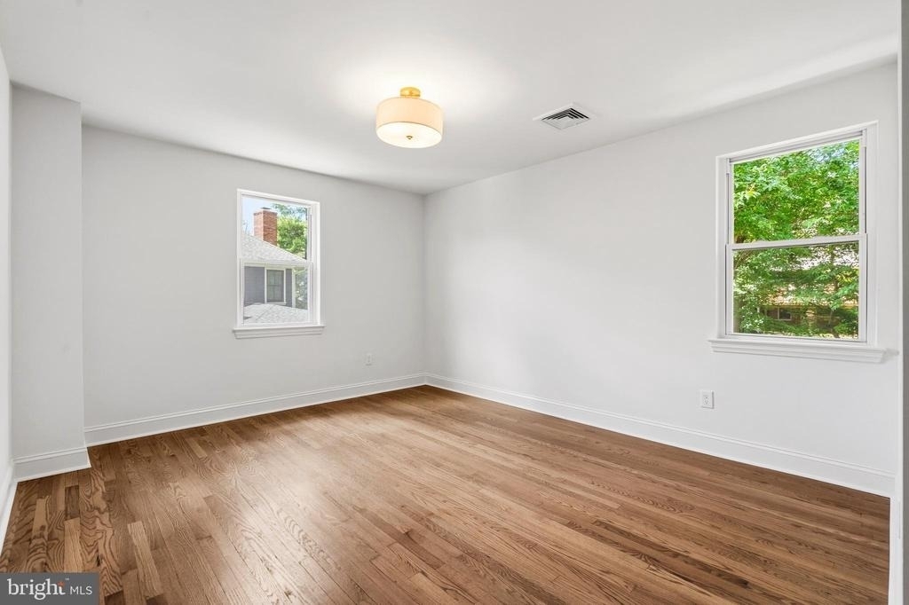 5605 Wood Way - Photo 10