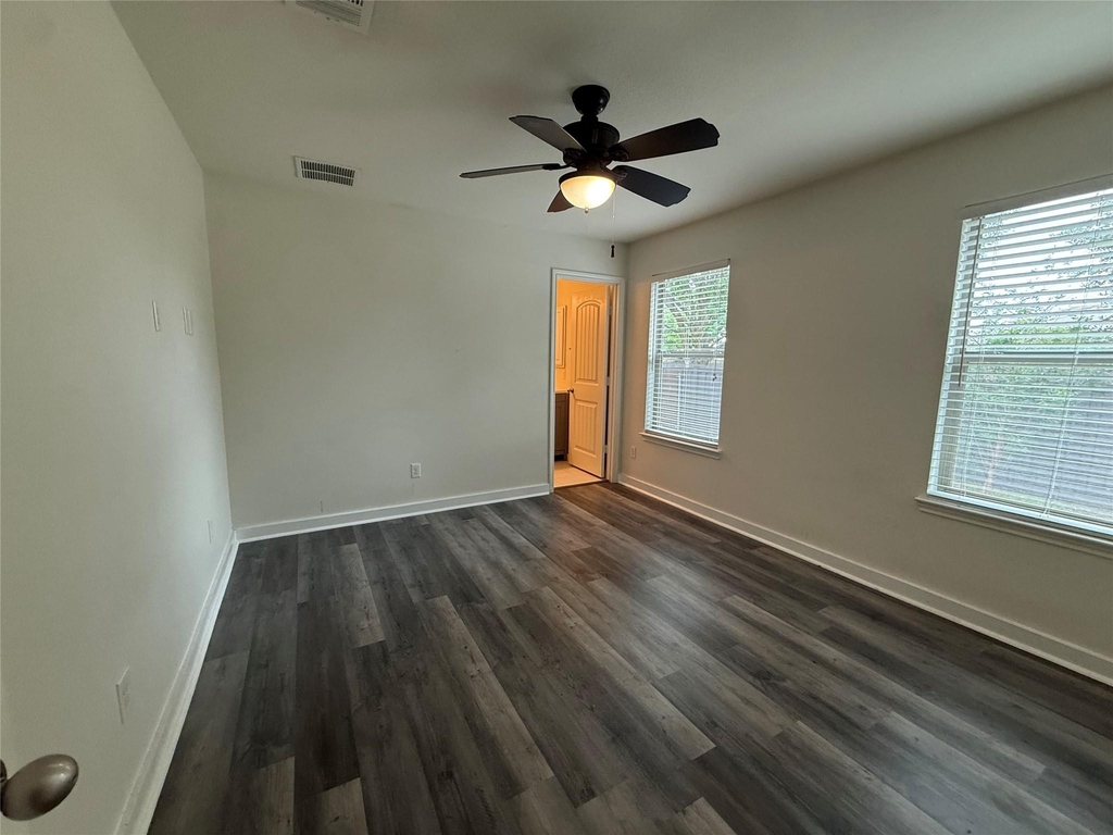 4305 Big Bend Trl - Photo 4