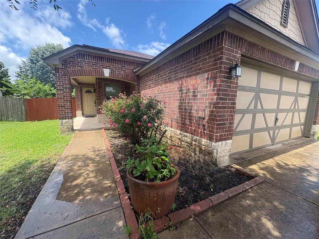 4305 Big Bend Trl - Photo 1