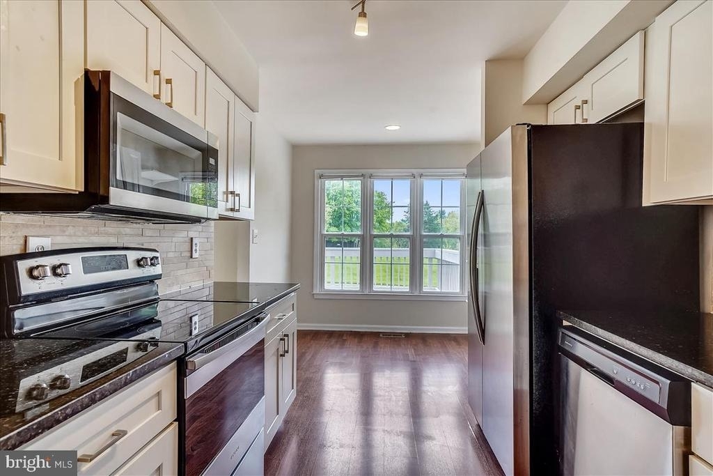 8830 Thomas Lea - Photo 1