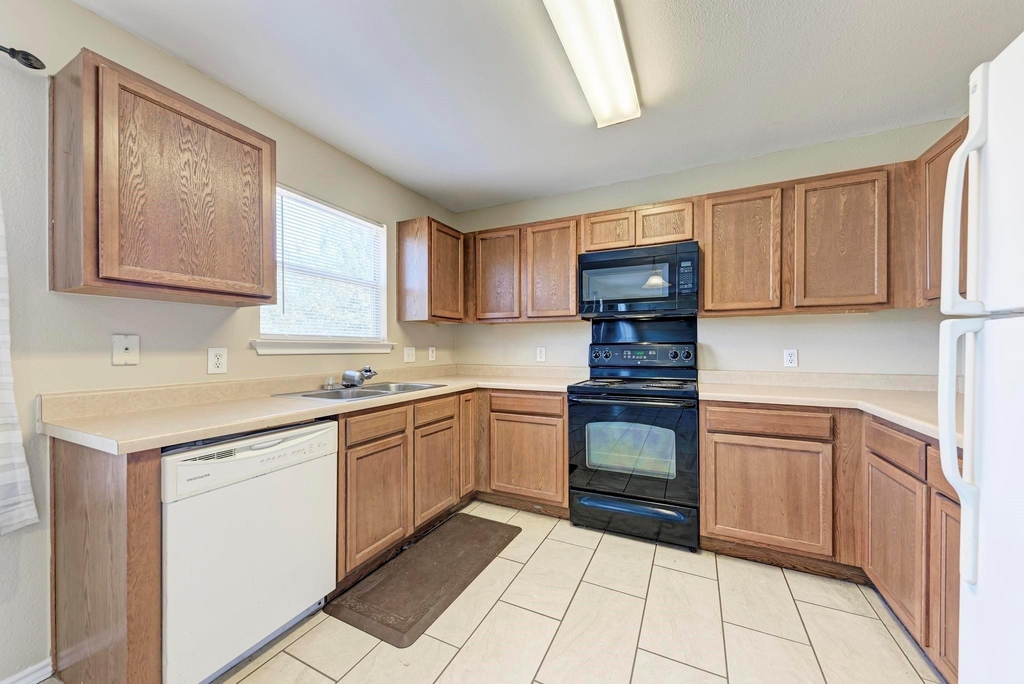 289 Drystone Trl - Photo 16