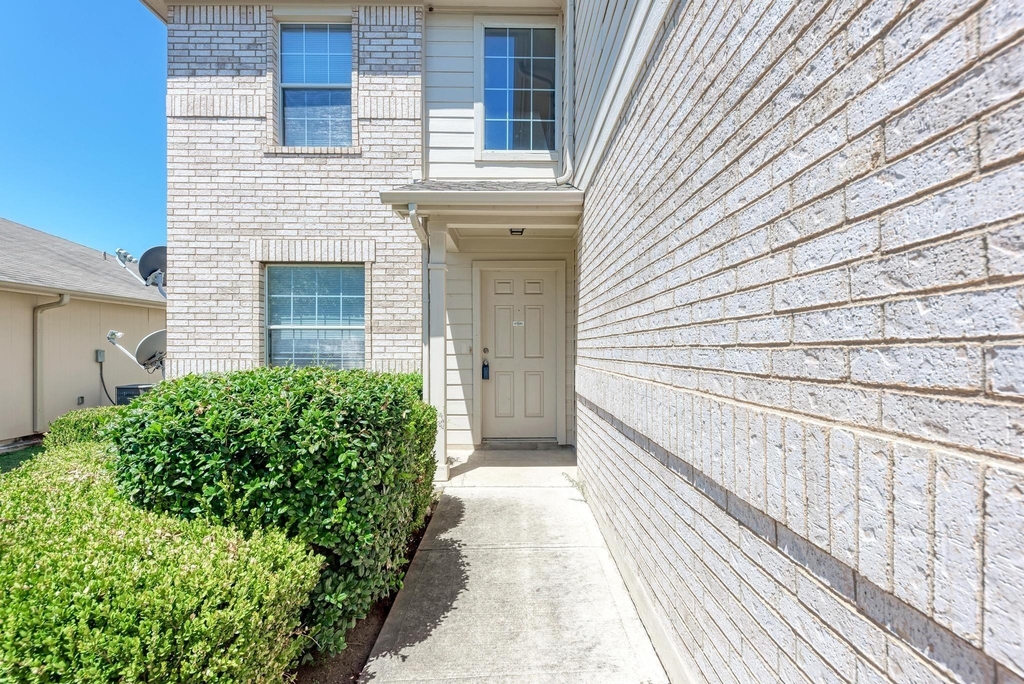 289 Drystone Trl - Photo 4
