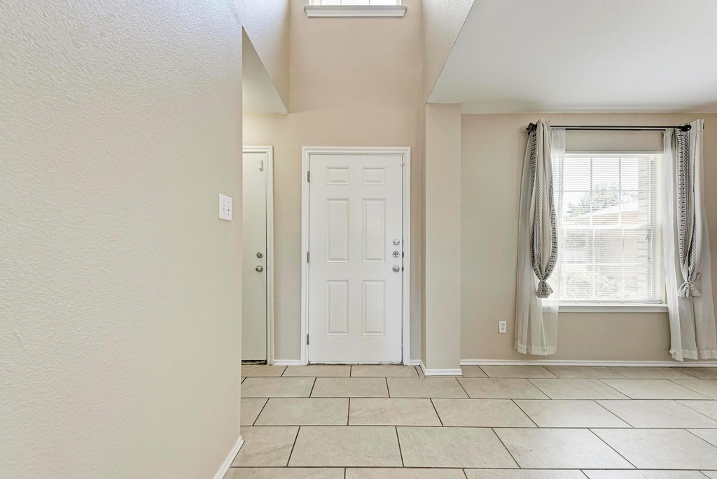 289 Drystone Trl - Photo 5