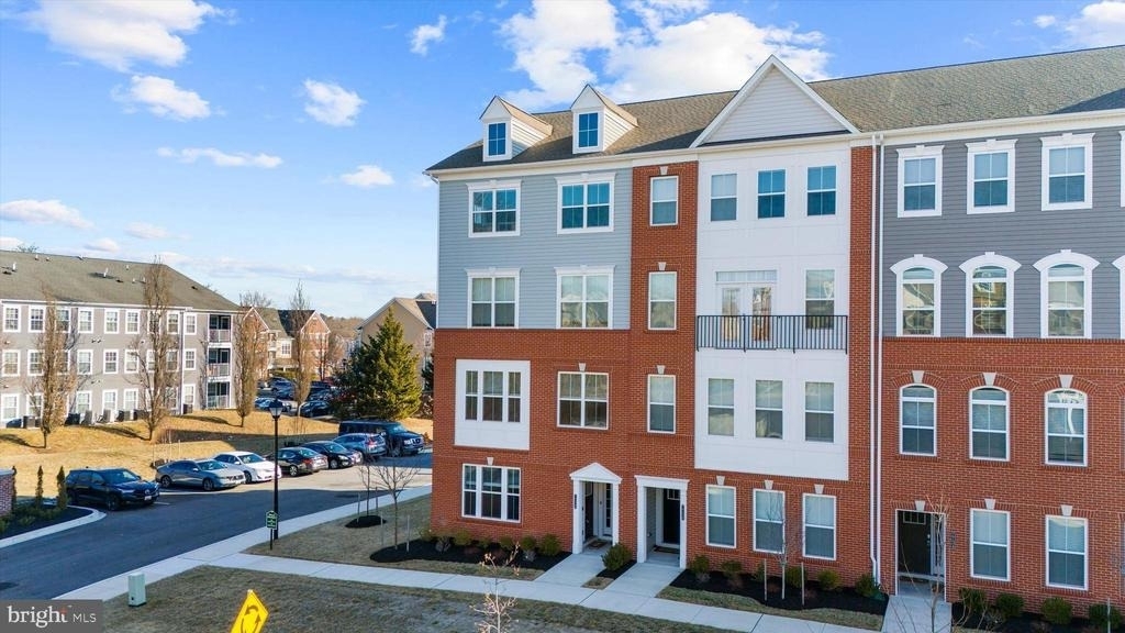 7738 Port Capital Drive - Photo 2