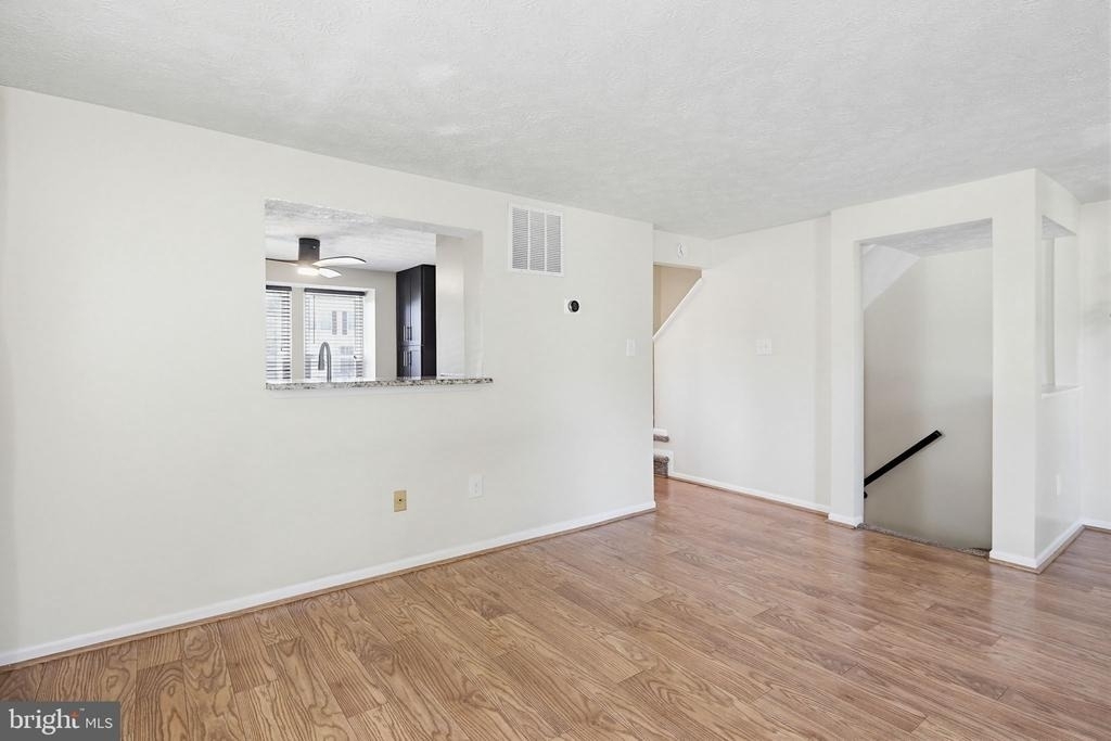 9402 Granite Hill - Photo 11