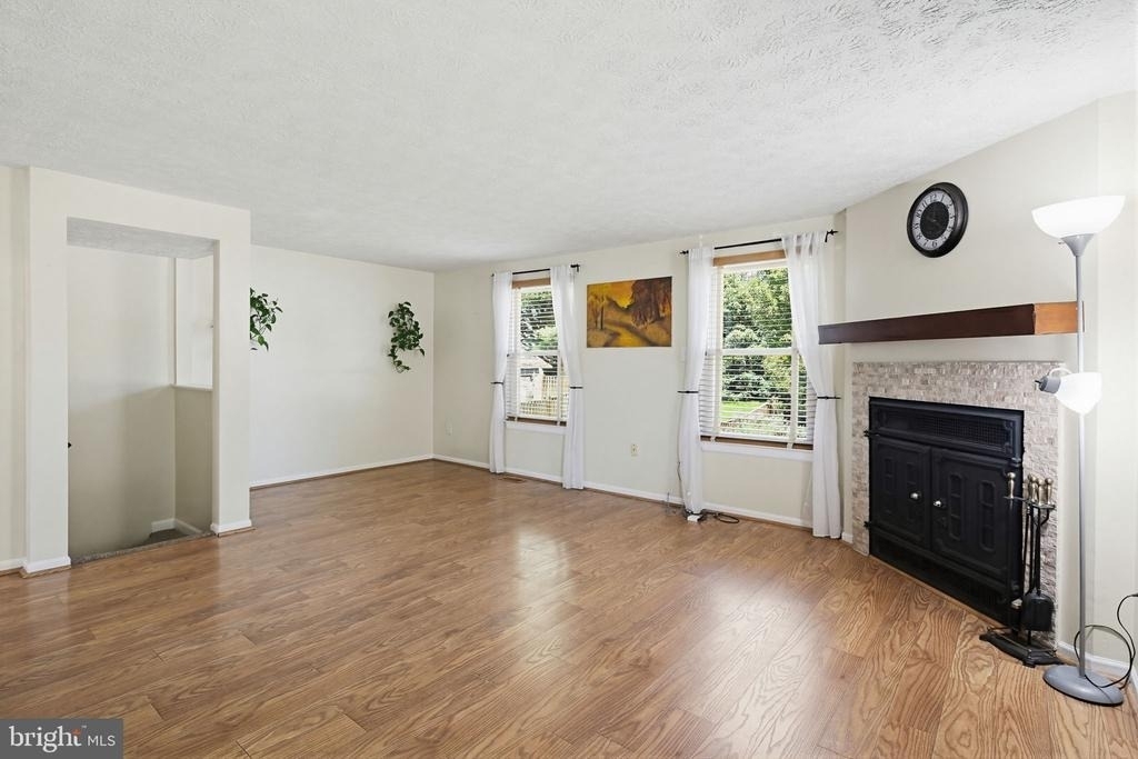 9402 Granite Hill - Photo 10