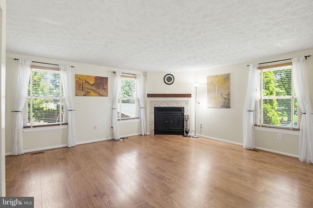 9402 Granite Hill - Photo 7