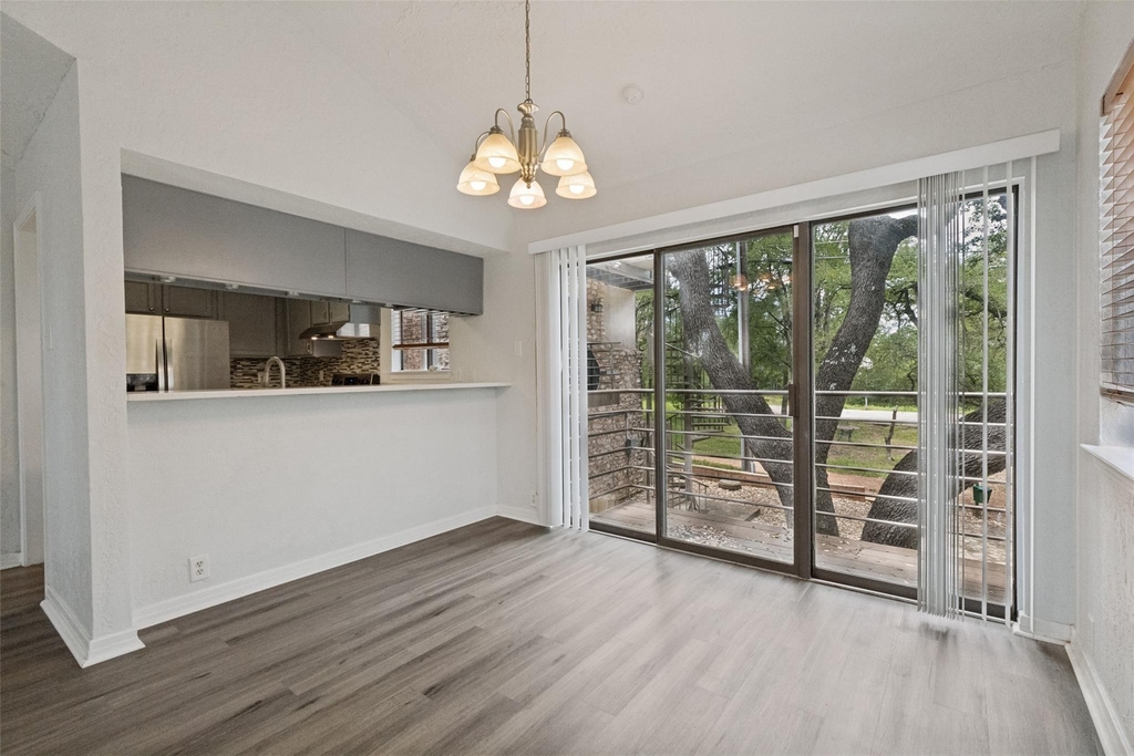 6810 Deatonhill Dr - Photo 8