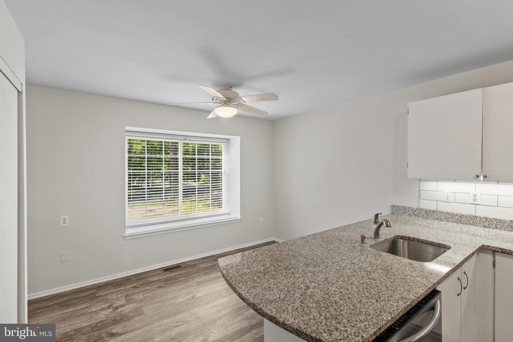 11861 New Country Lane - Photo 3