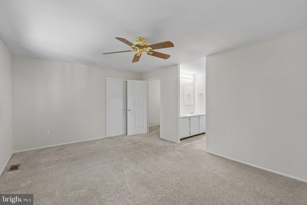 11861 New Country Lane - Photo 14