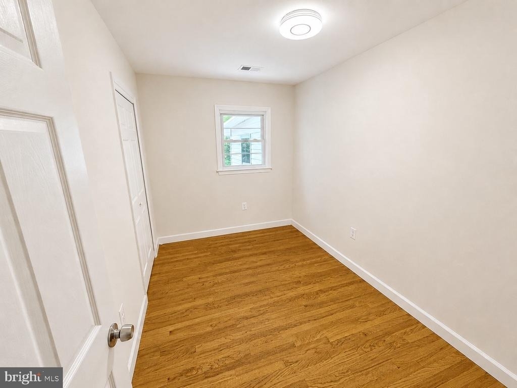 12658 Scaggsville Road - Photo 5
