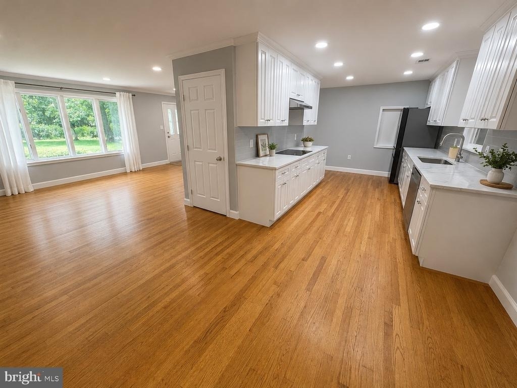 12658 Scaggsville Road - Photo 7