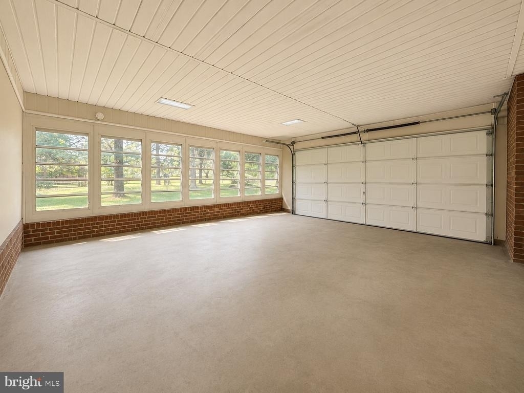 12658 Scaggsville Road - Photo 11