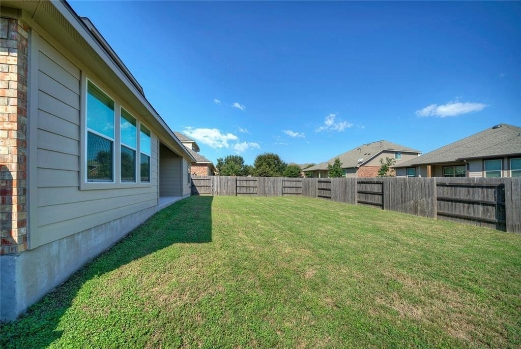 18413 Falcon Pointe Blvd - Photo 24
