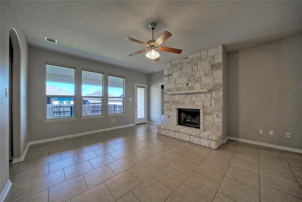 18413 Falcon Pointe Blvd - Photo 6
