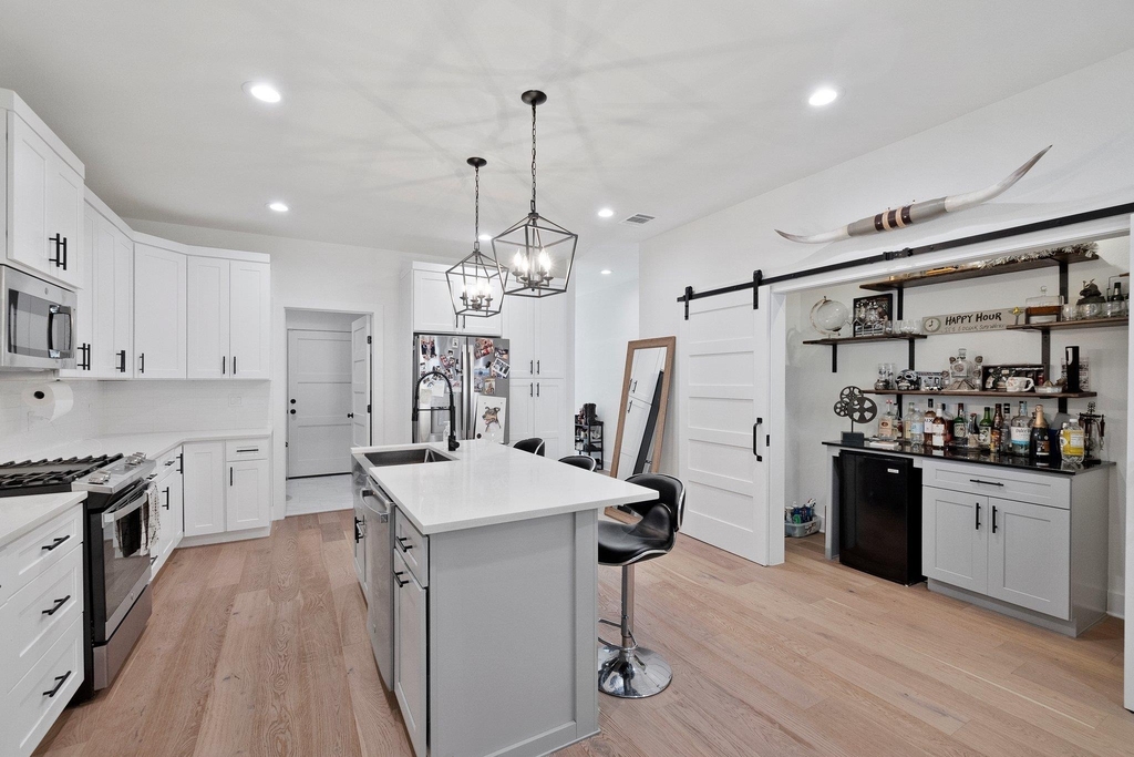 1409 Greenwood Ave - Photo 7
