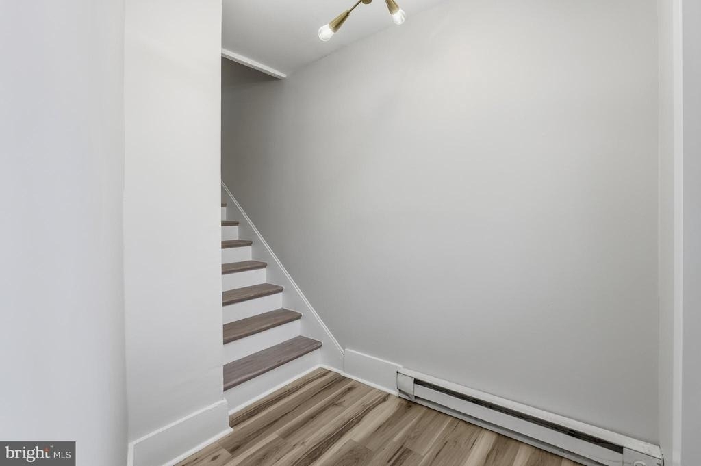 319 E A Street - Photo 6