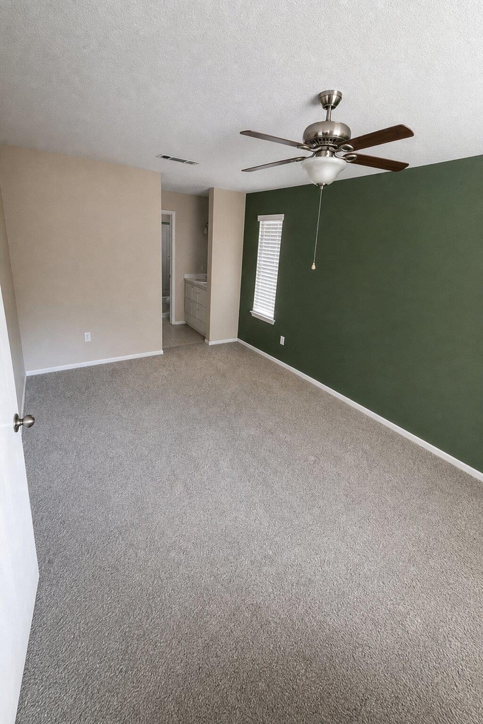 1105 Green Meadow Dr - Photo 5