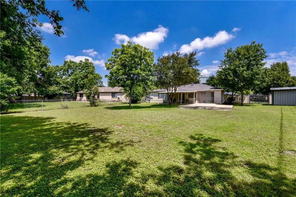 1105 Green Meadow Dr - Photo 21