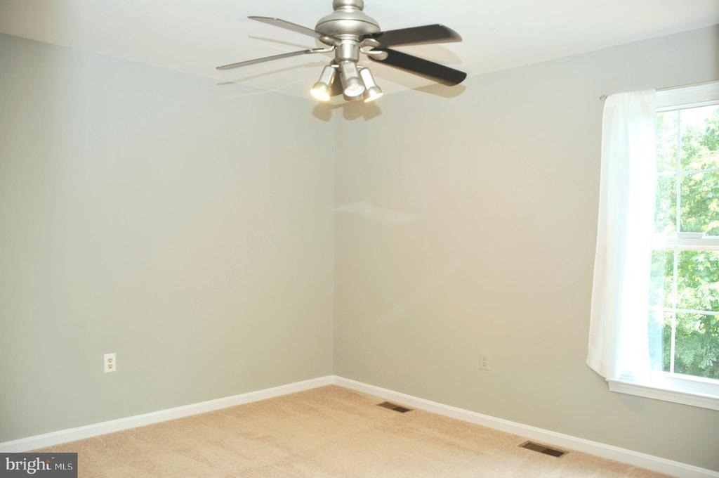 125 North Towne Court - Photo 6
