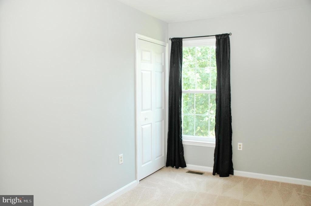 125 North Towne Court - Photo 8