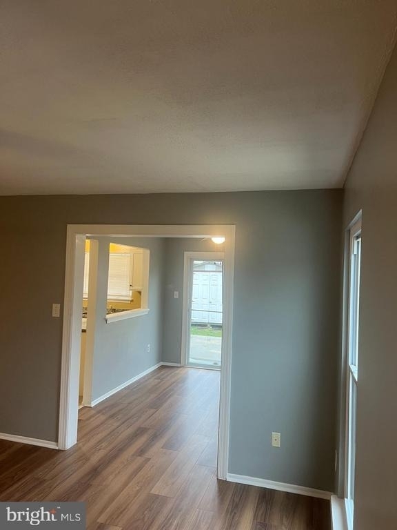 202 Jennifer Drive - Photo 3