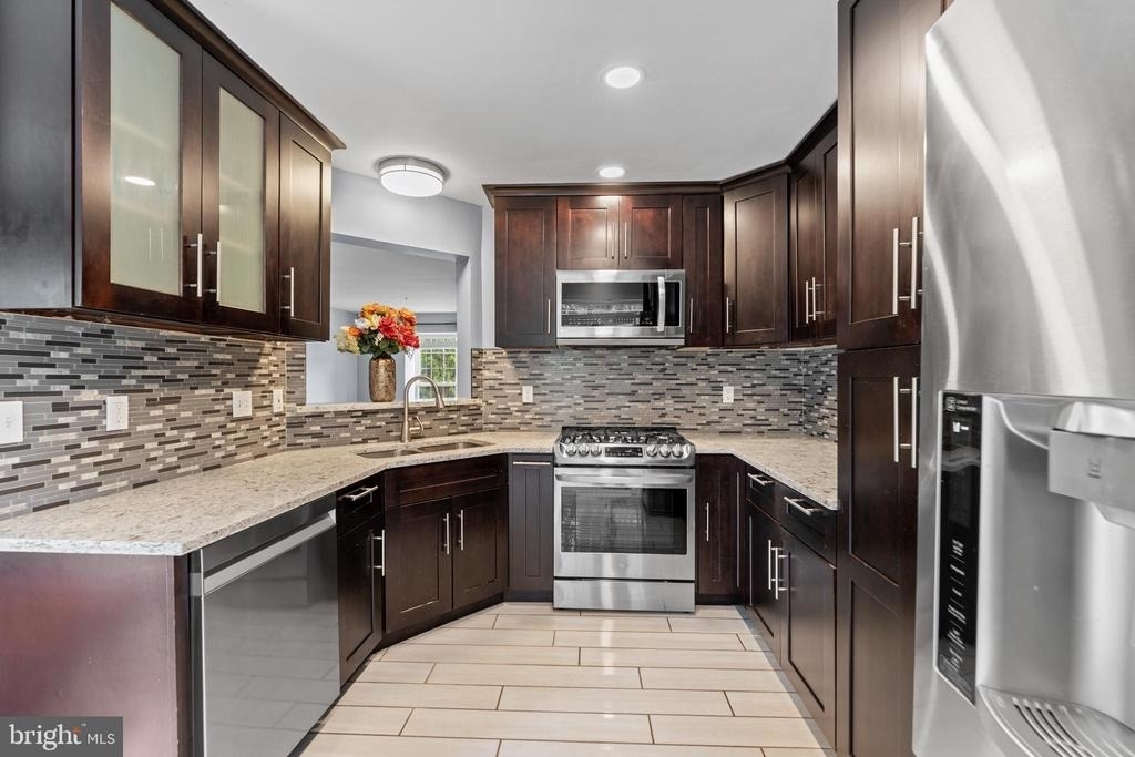 3336 Fordington Place - Photo 12