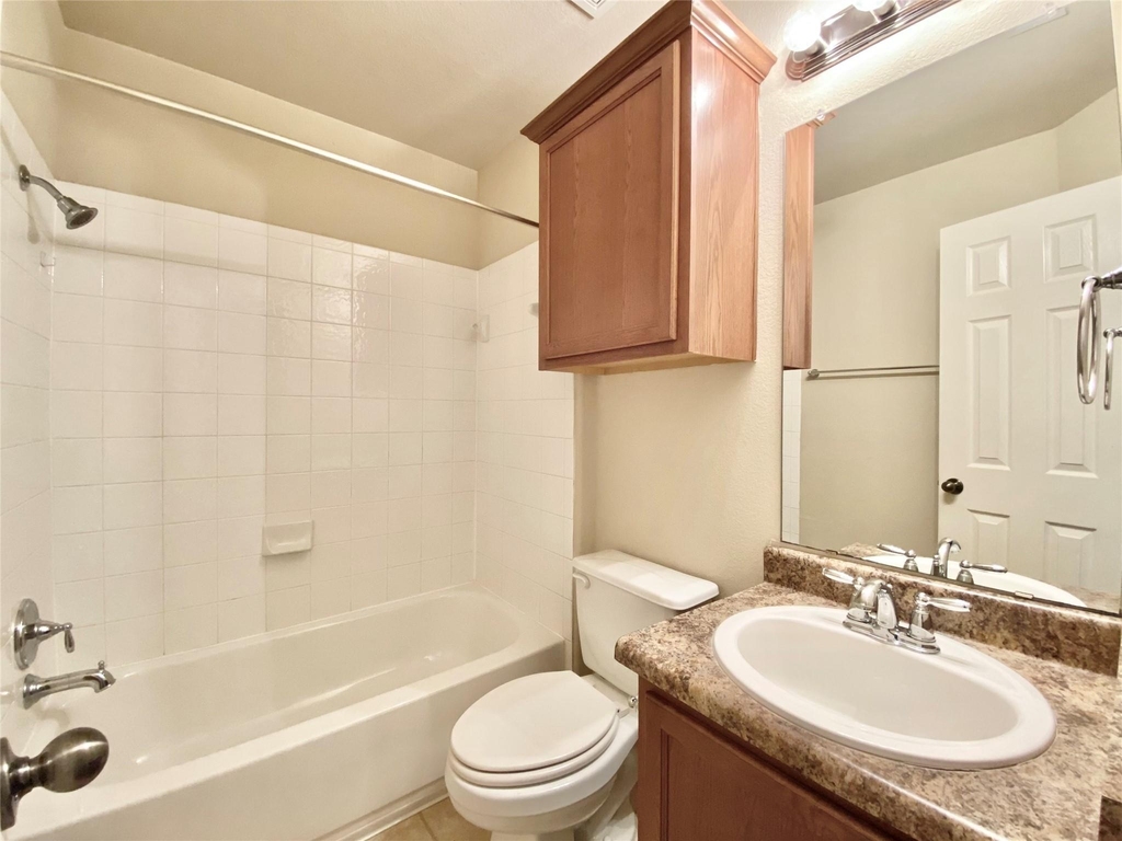 18524 Mammoth Cave Blvd - Photo 24