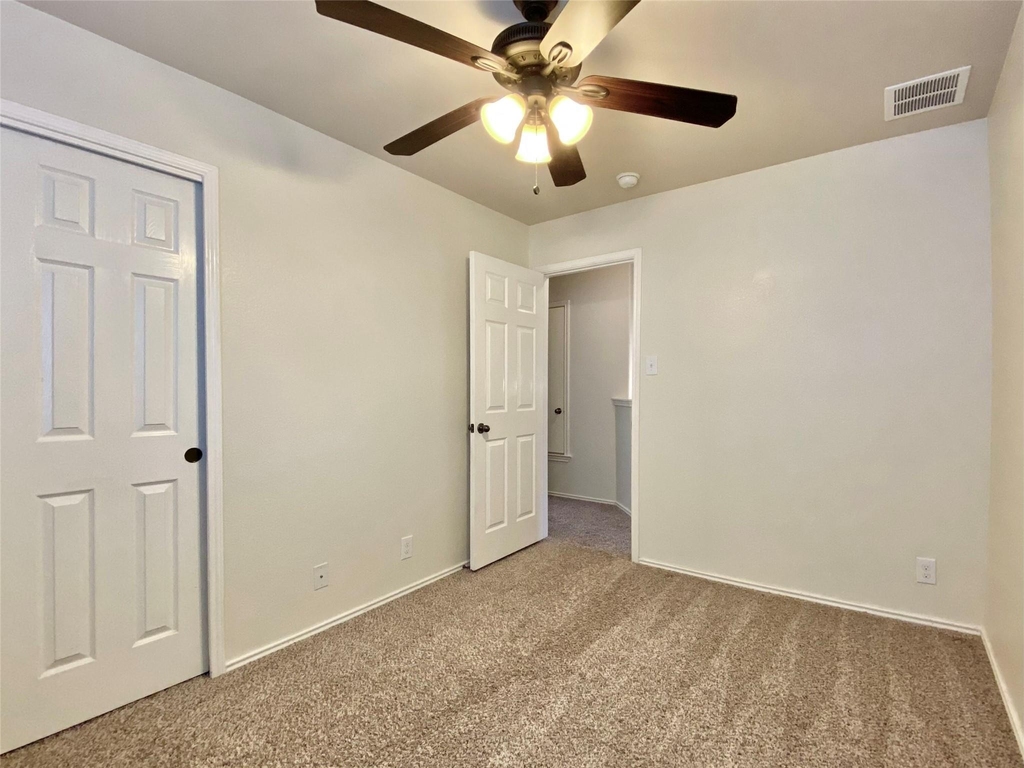 18524 Mammoth Cave Blvd - Photo 22