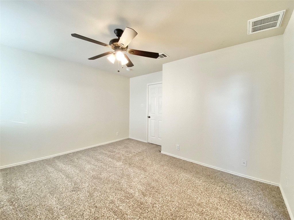 18524 Mammoth Cave Blvd - Photo 16