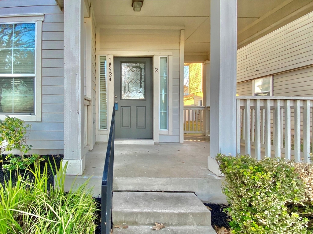 18524 Mammoth Cave Blvd - Photo 2