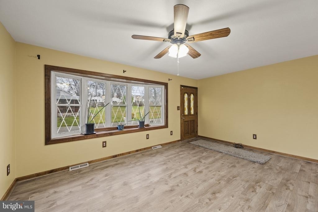 9608 9th Avenue - Photo 3