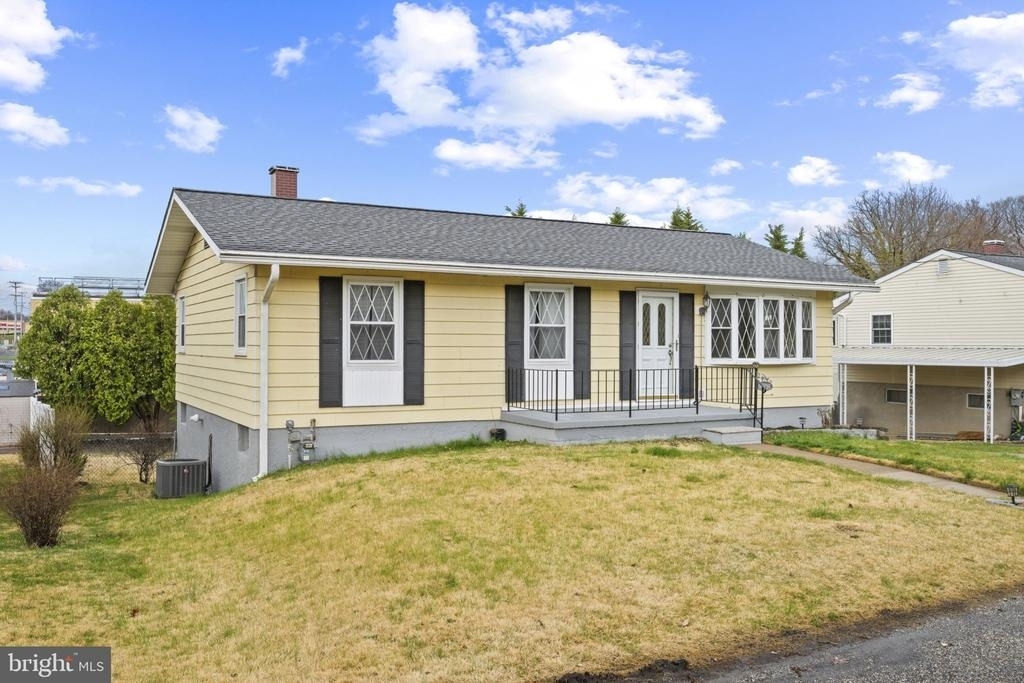 9608 9th Avenue - Photo 1