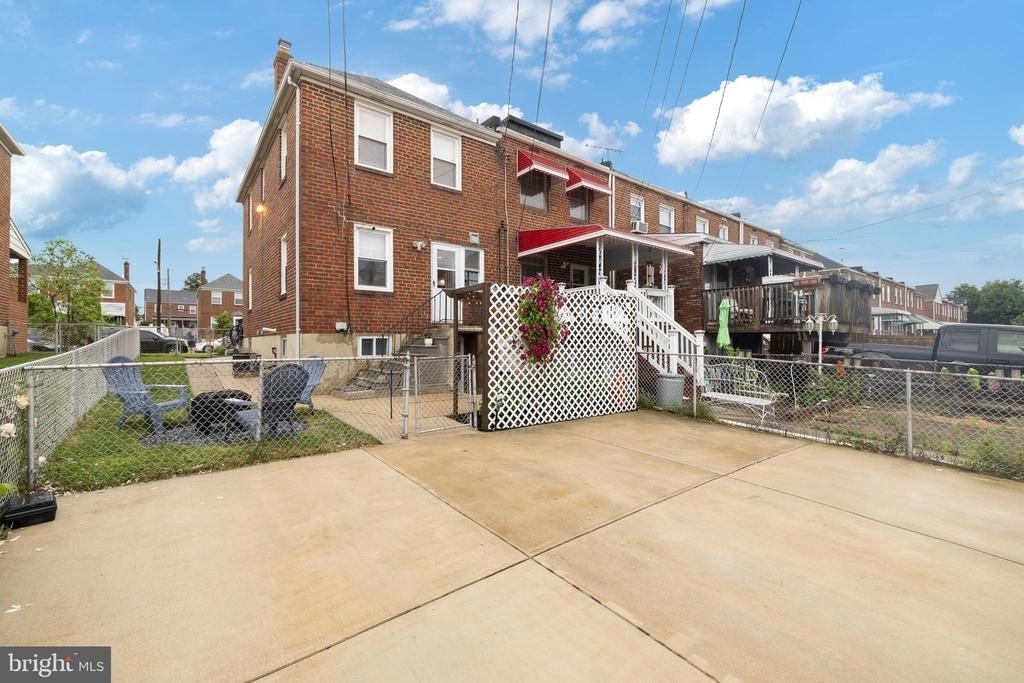 6834 Duluth Avenue - Photo 12