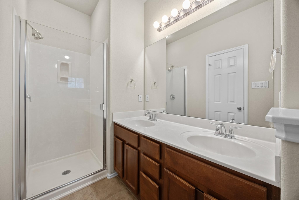 1310 W Parmer Ln - Photo 13
