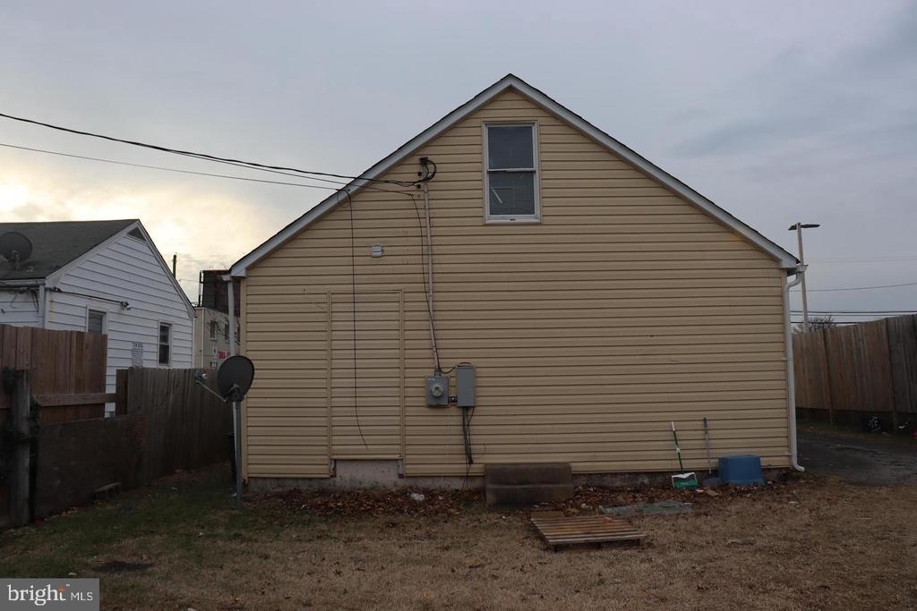 410 Winters Lane - Photo 10