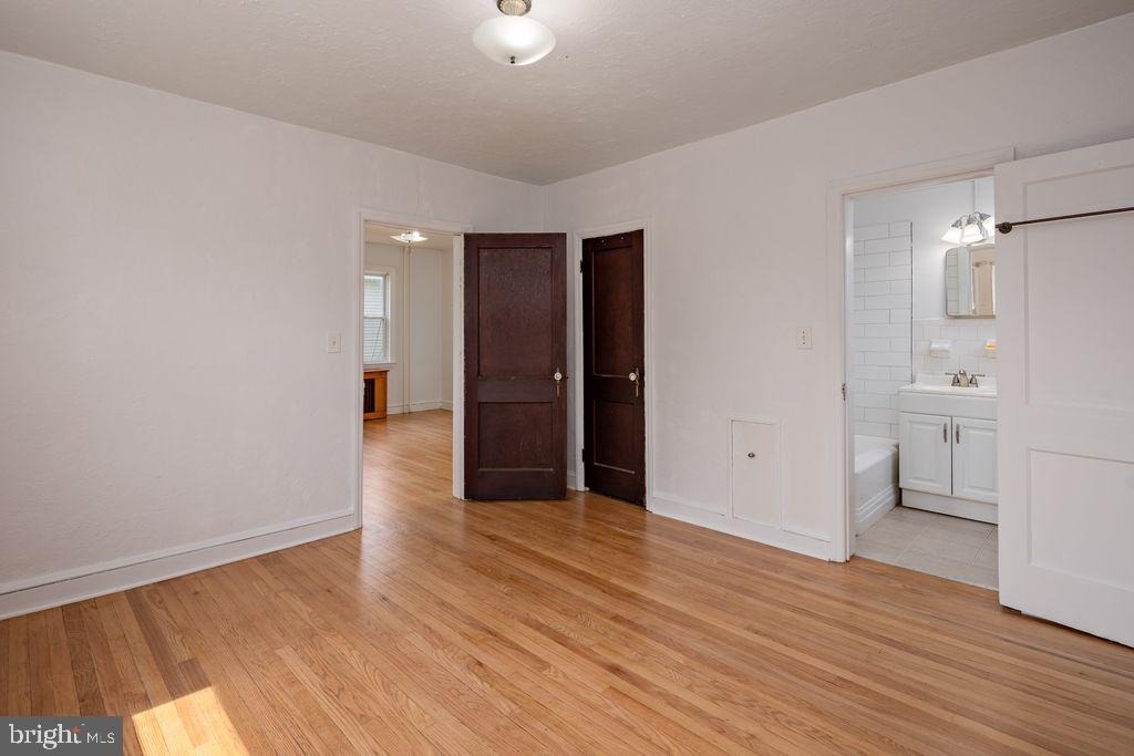 5107 Leeds - Photo 7