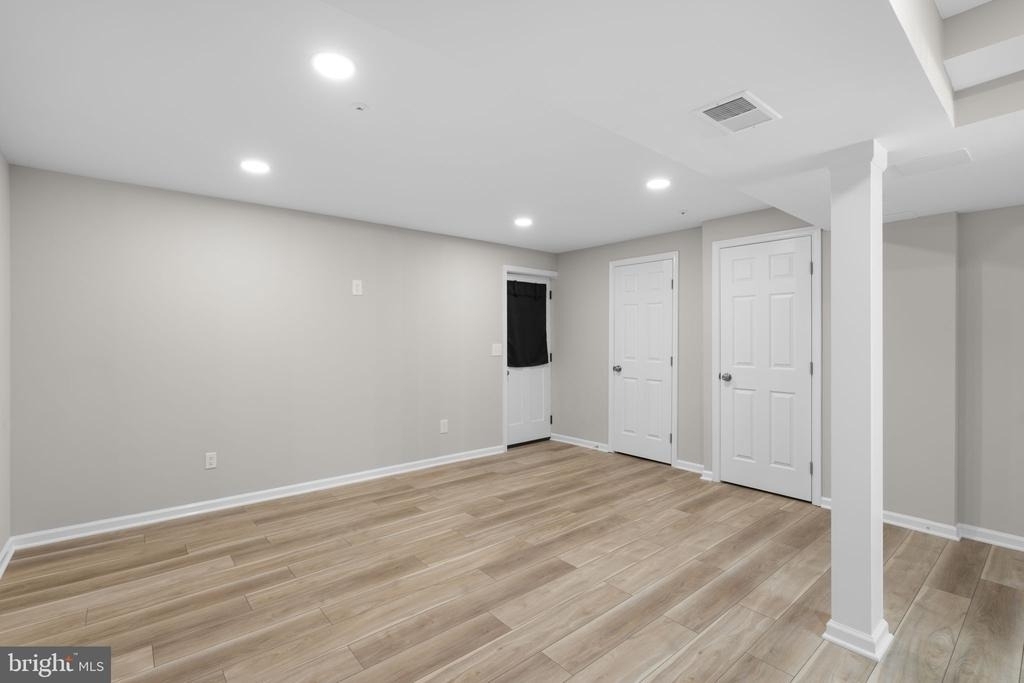1043 Debbie Avenue - Photo 31