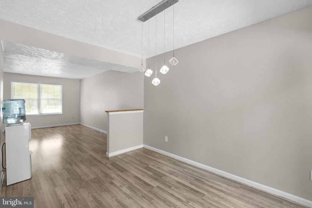1043 Debbie Avenue - Photo 9
