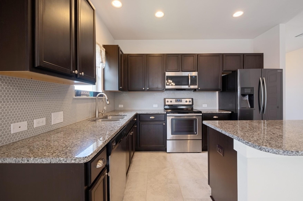 228 Trellis Blvd - Photo 8