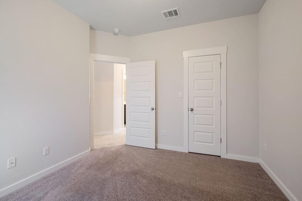 228 Trellis Blvd - Photo 14
