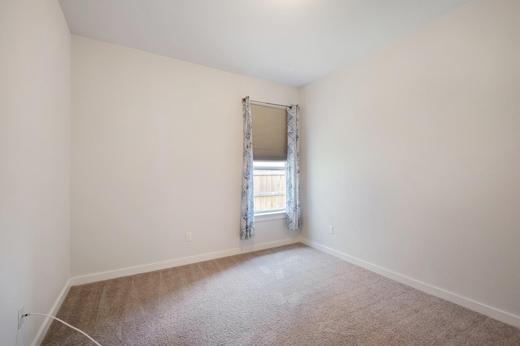 228 Trellis Blvd - Photo 16