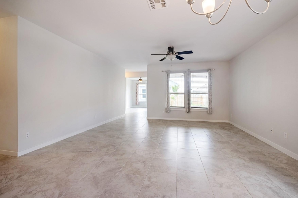 228 Trellis Blvd - Photo 10