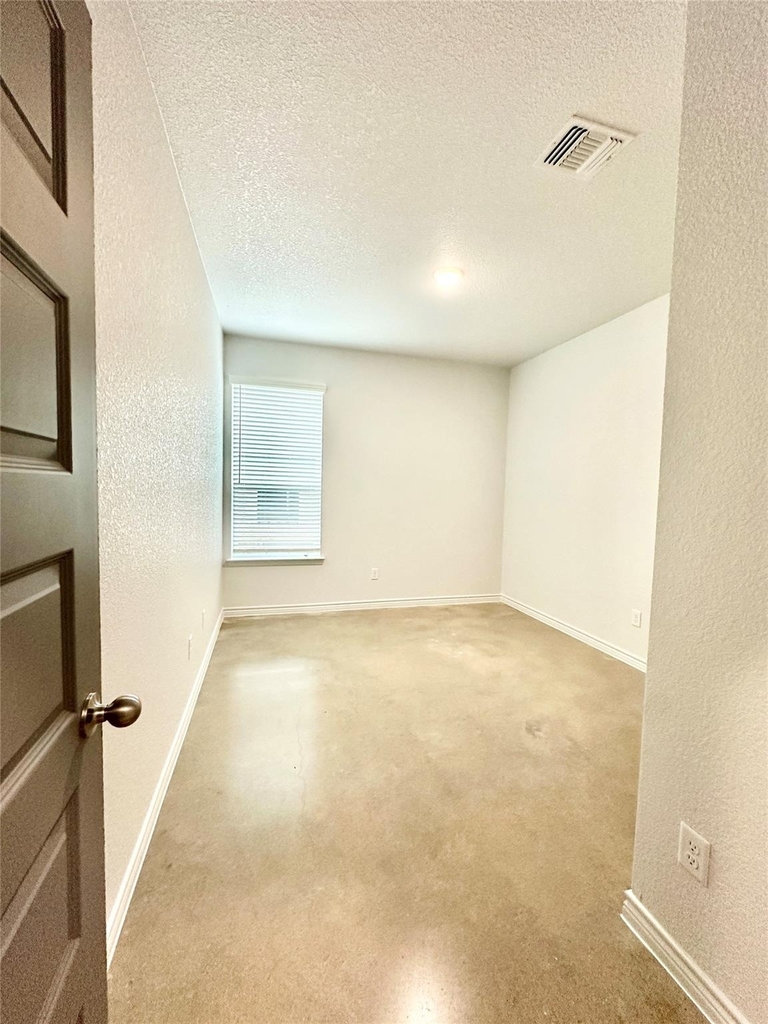 2321 Ocean Ave - Photo 11