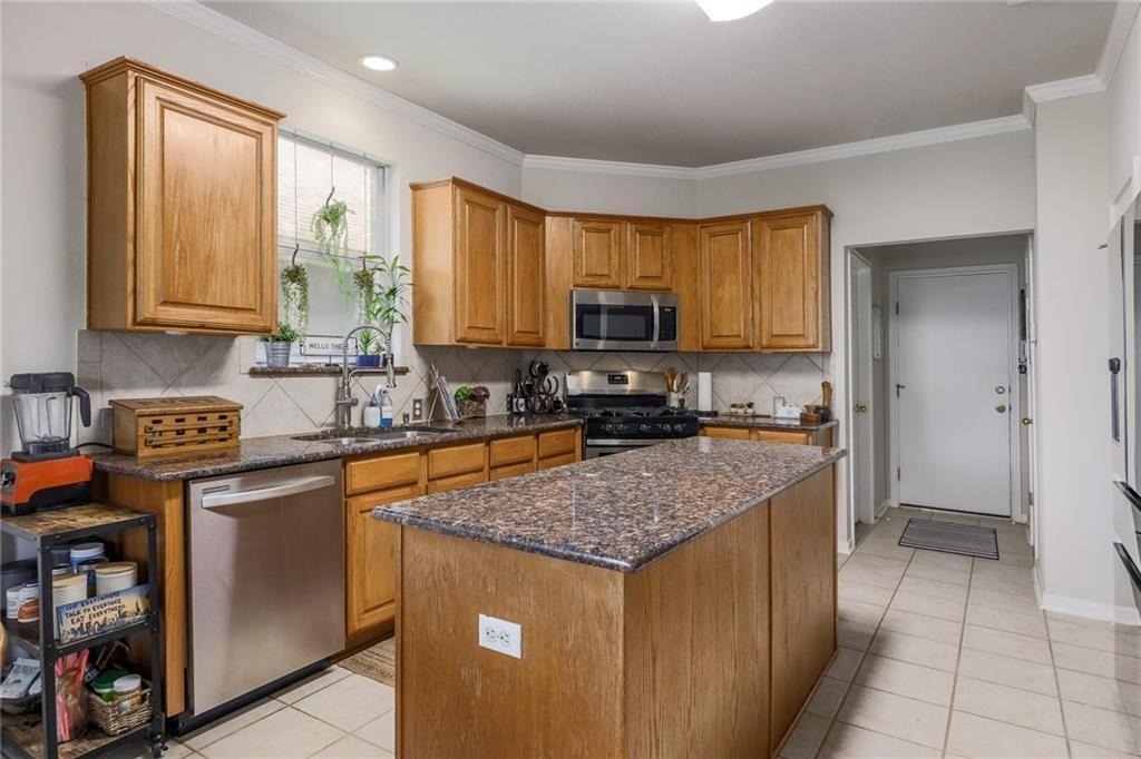6819 Telluride Trl - Photo 7