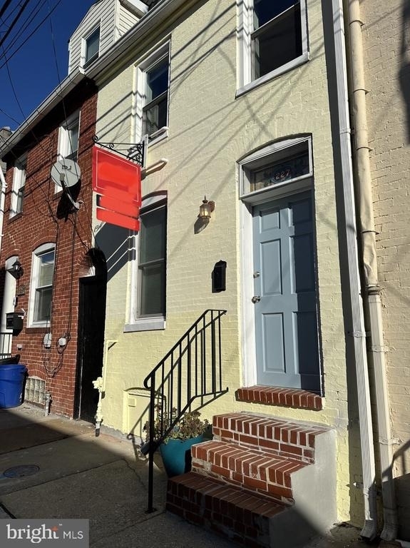 227 S Durham Street S - Photo 0