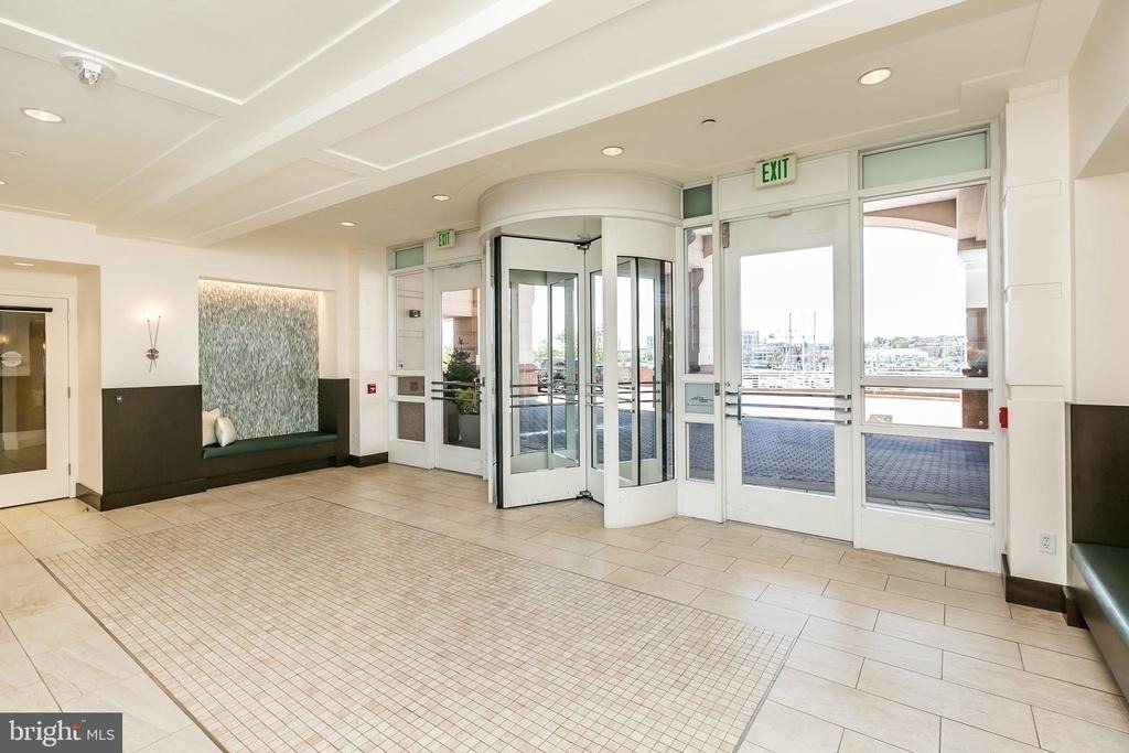 100 Harborview Drive - Photo 3