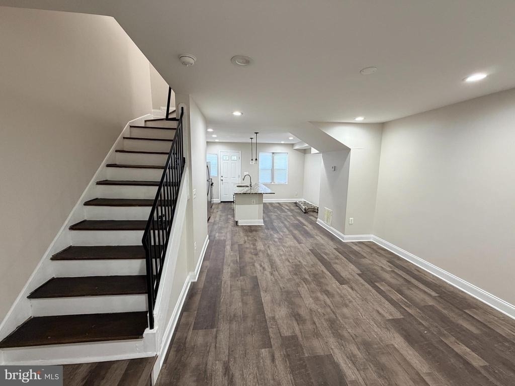 607 Cheraton Road - Photo 2
