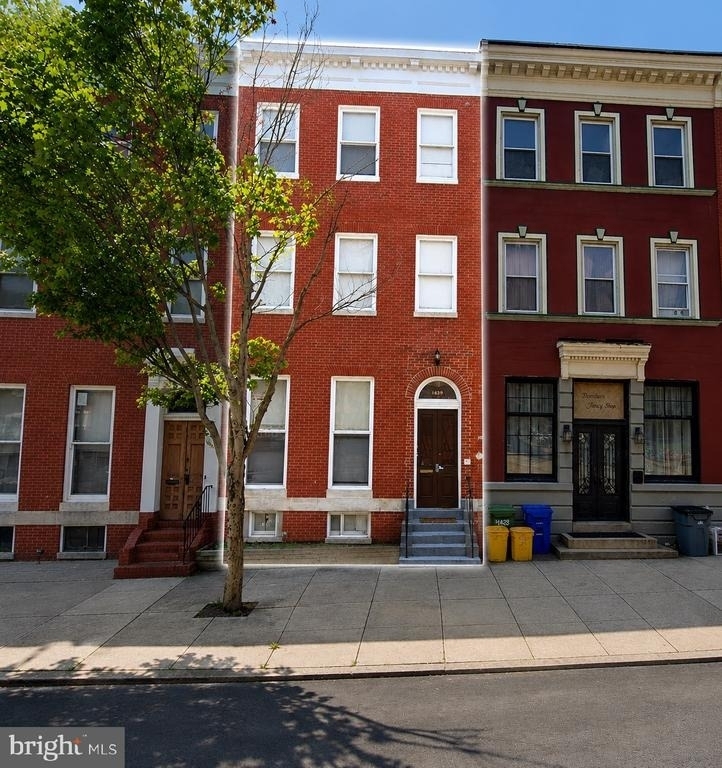 1433 W Lombard Street - Photo 0