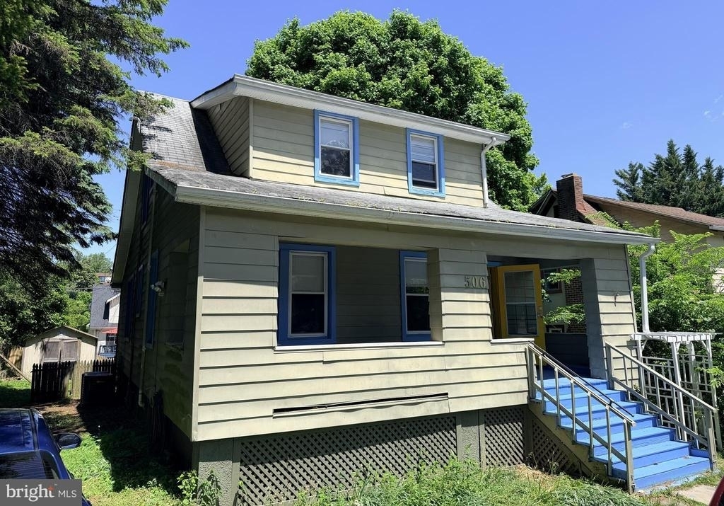 506 Cedarcroft Road - Photo 0